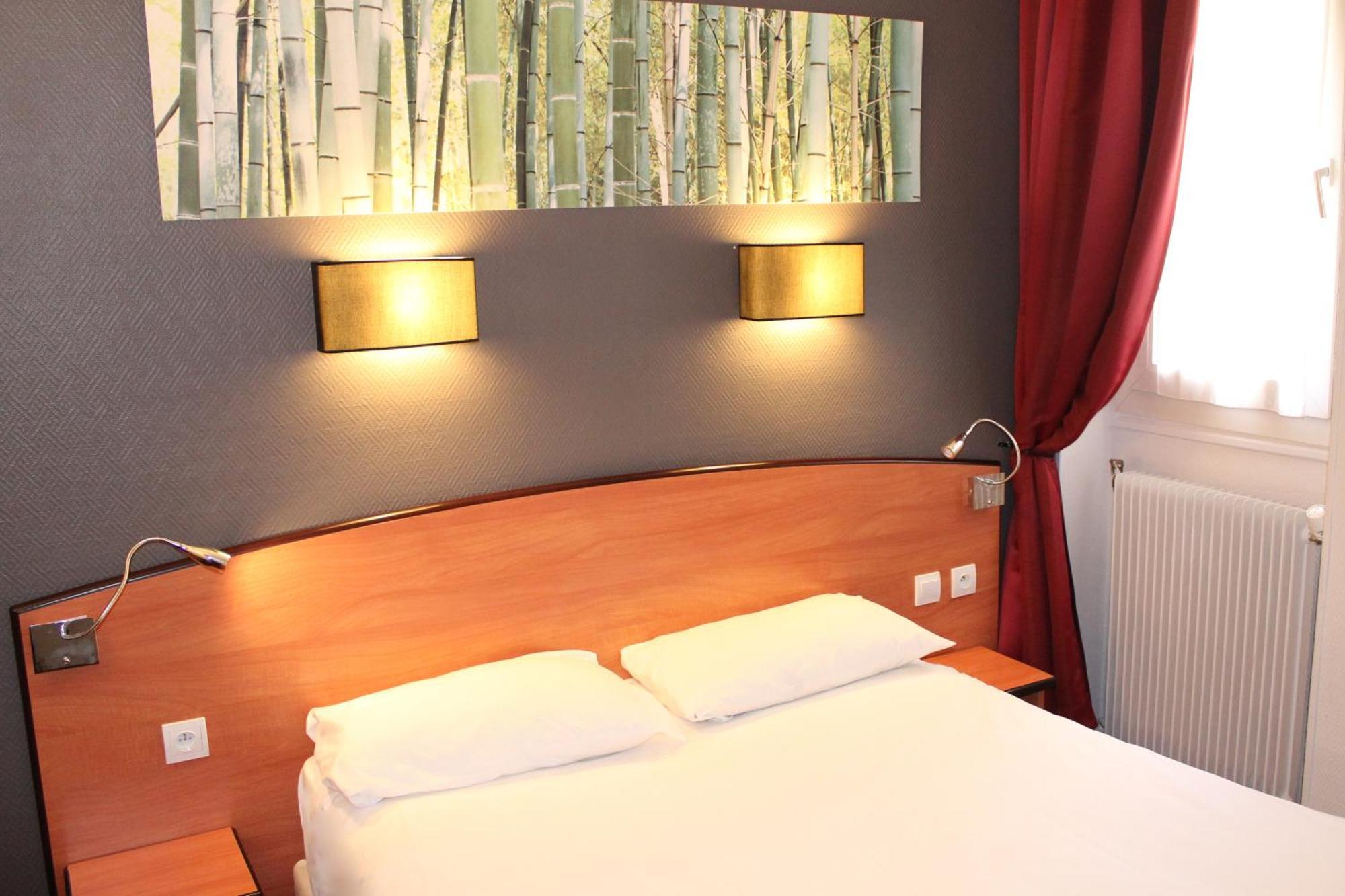 Two Connecting Double Rooms,117409264:JPEG